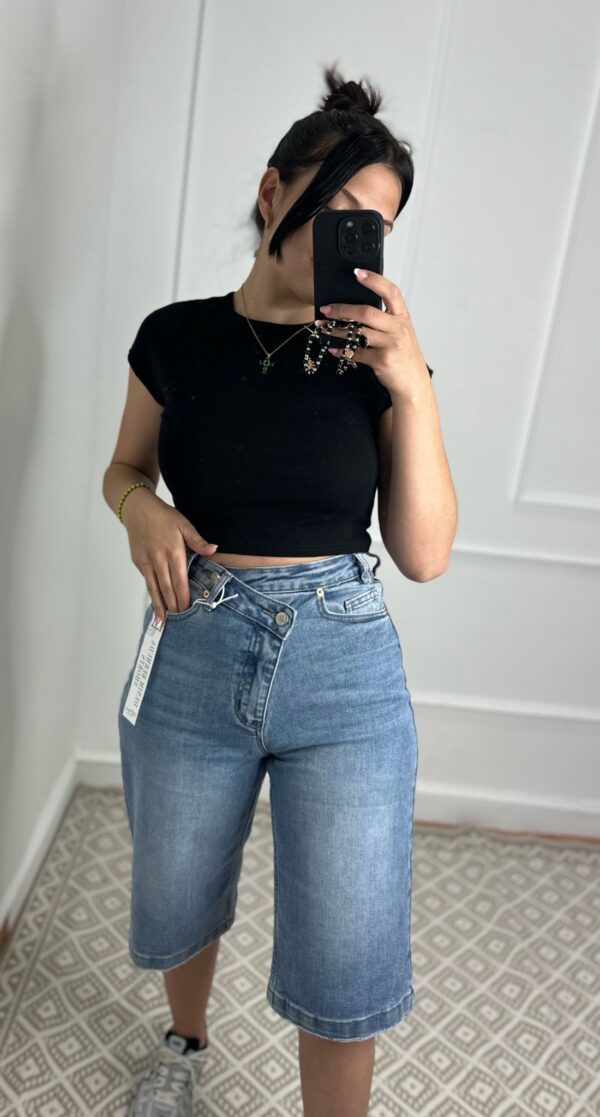 Bermuda Zara.